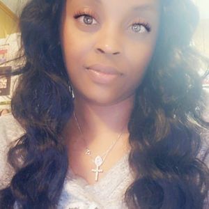 Meet your Posher, Latoya